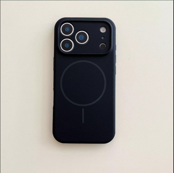 iPhone 17 Pro Liquid Silicone MagSafe Husa (Black)